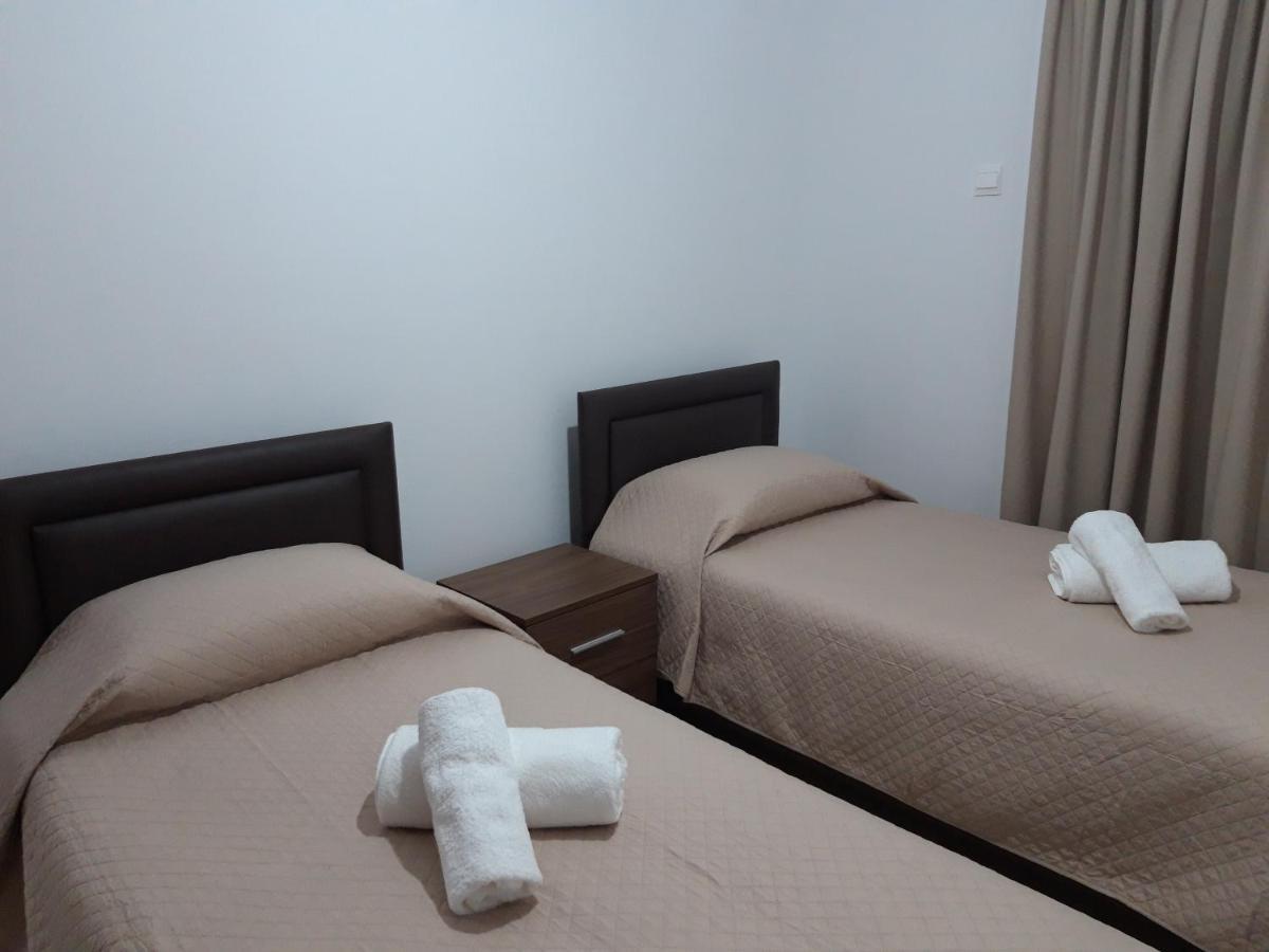 Costas Two-Bedroom Ground Floor Apartment Paphos 外观 照片