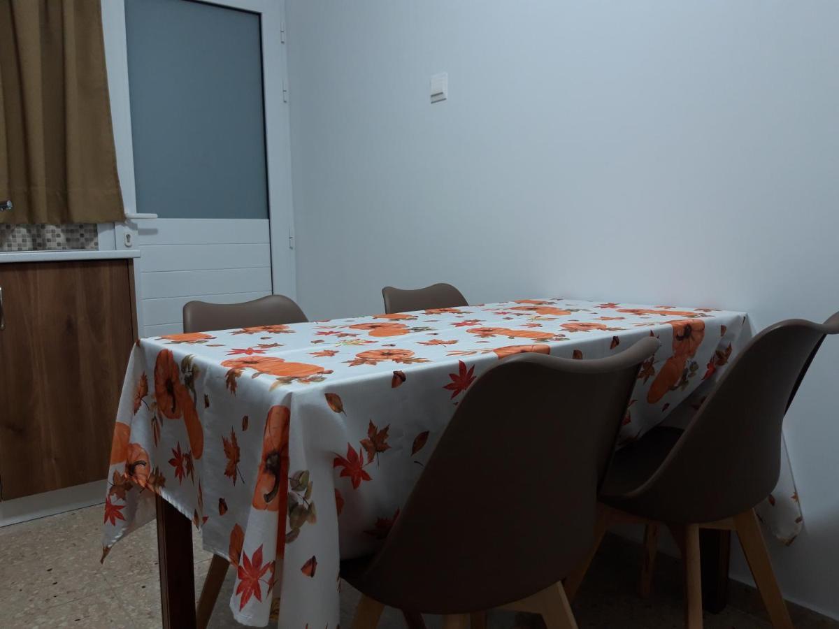 Costas Two-Bedroom Ground Floor Apartment Paphos 外观 照片