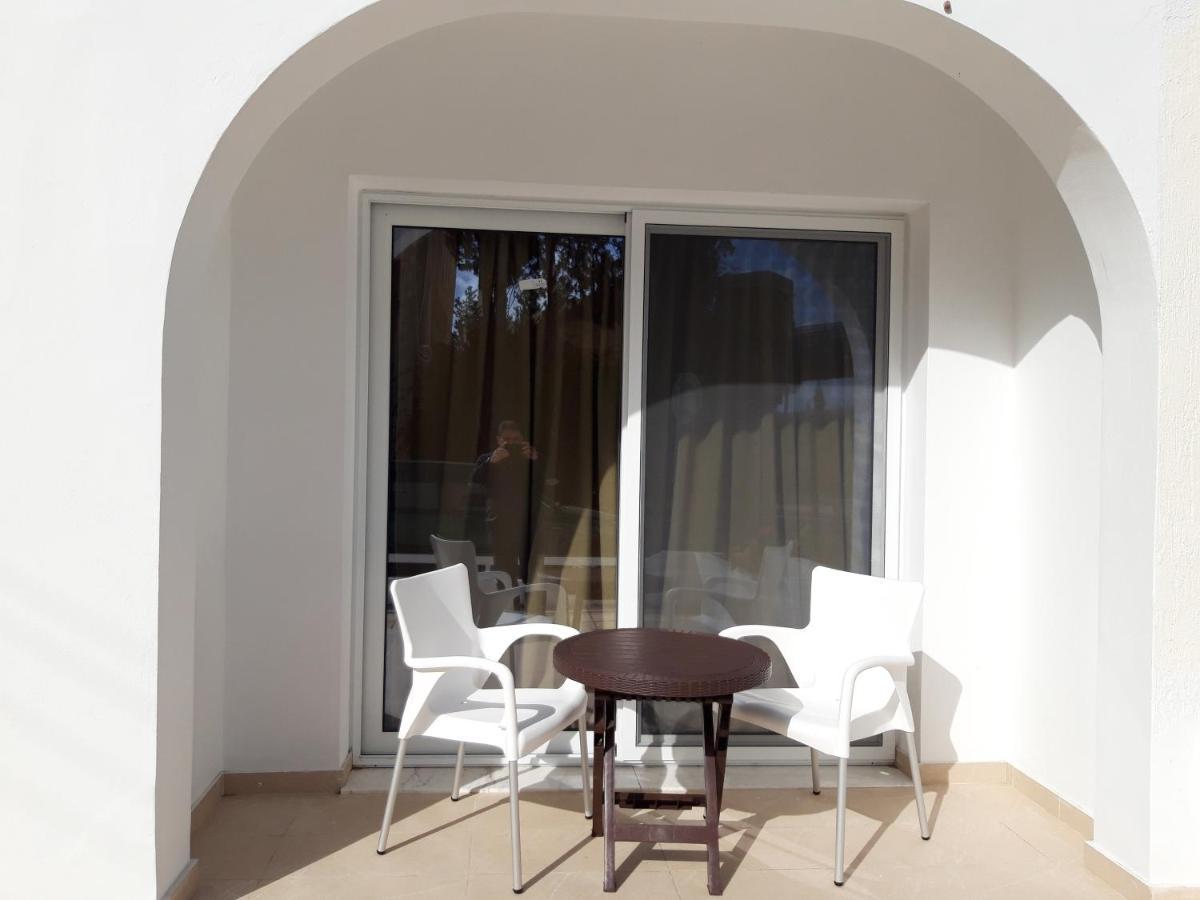 Costas Two-Bedroom Ground Floor Apartment Paphos 外观 照片